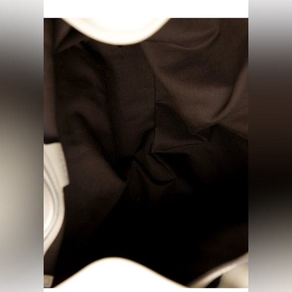 Gucci Peggy Leather Tote with Braided Handles and Bamboo with Tassels - Picture 8 of 17